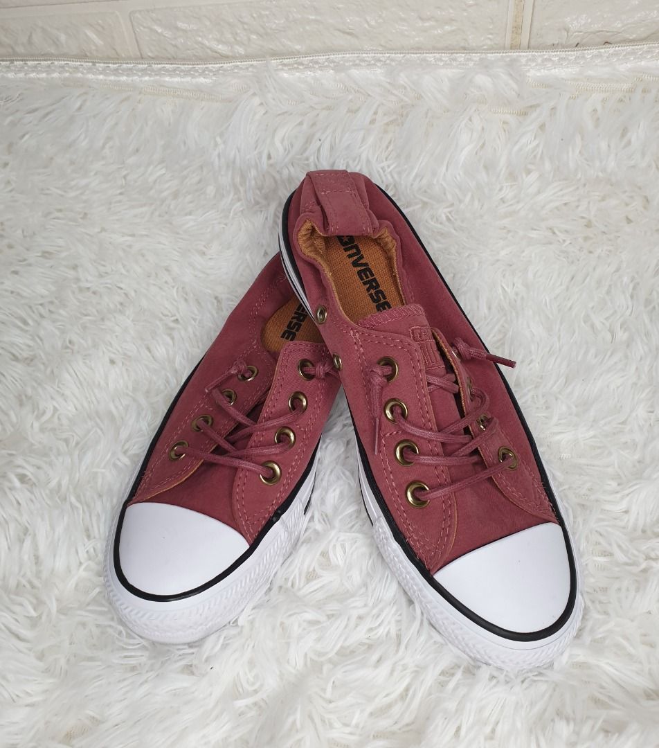 Burgundy store converse shoreline