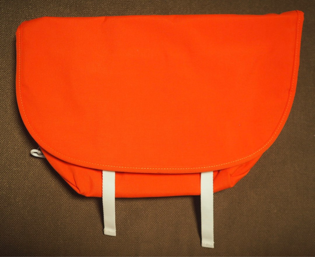 Crumpler Wren messenger bag, Computers & Tech, Parts & Accessories