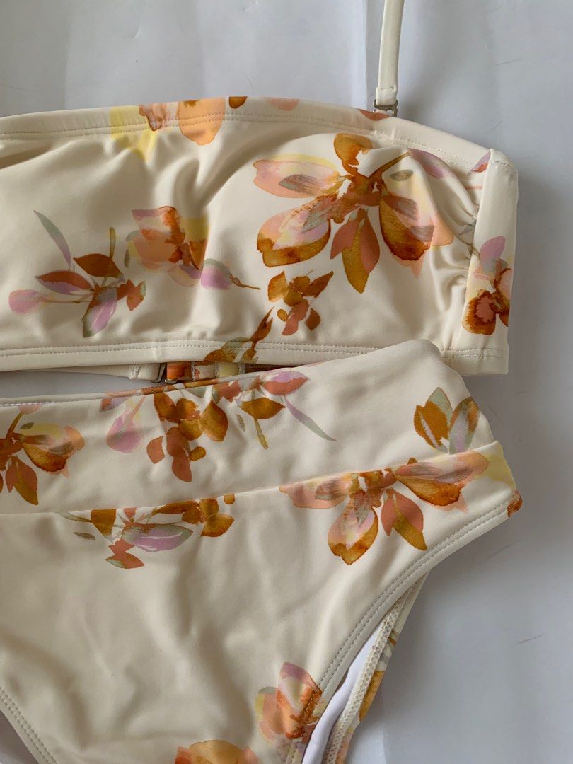 CUPSHE bikini (Category: Bikinis & Swimsuits) located in Batangas. Submitted by fmndz (Listing ID 1230068225, Image 2). Description: Good as new as I've only worn this for 30mins High waisted Last pic for size guide Have 3 holes to hook the bra Have pad inserts Lp posted.
