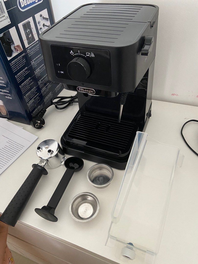 Delonghi Stilosa Espresso and Cappuccino Maker, TV & Home Appliances