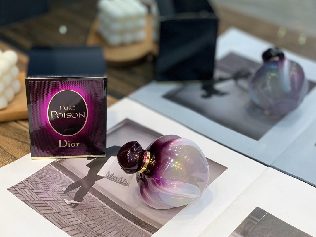 Dior white poison