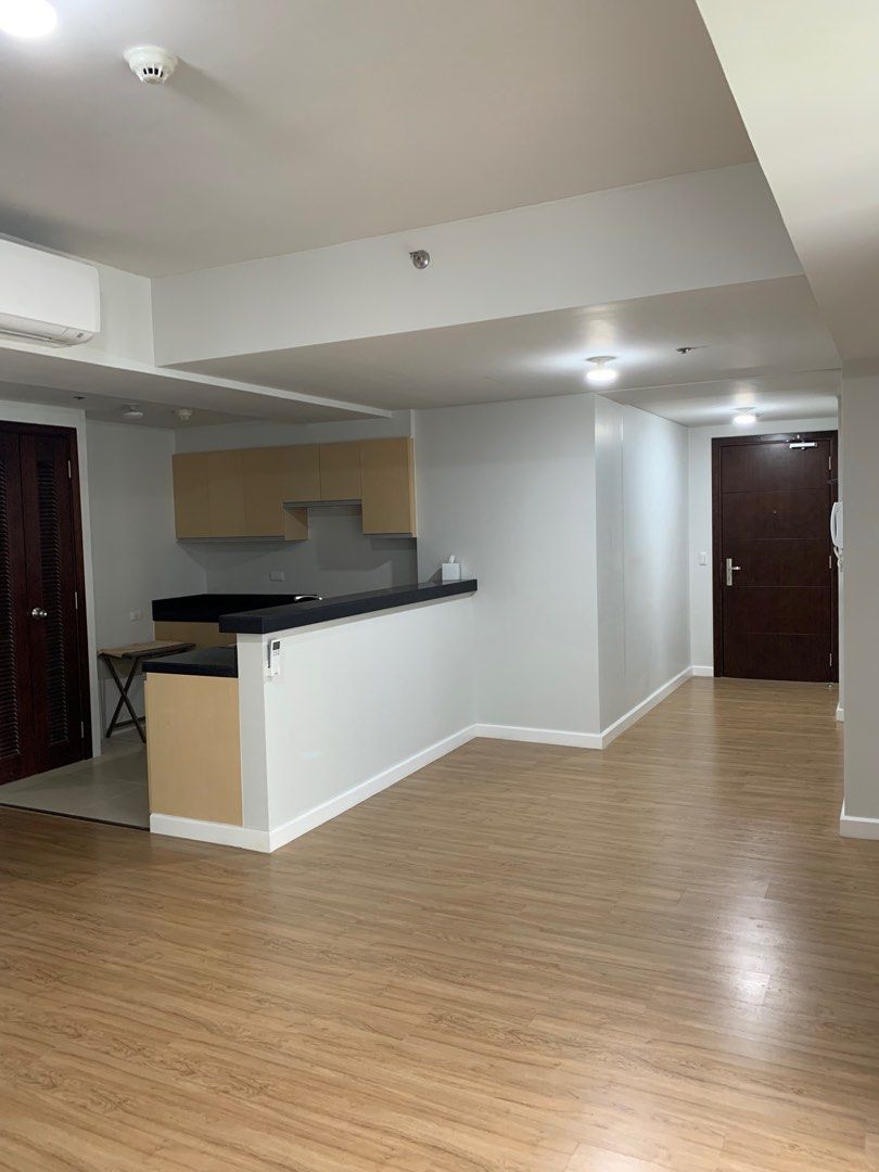 Escala Two Bedroom for sale, Property, For Sale, Apartments & Condos on Carousell