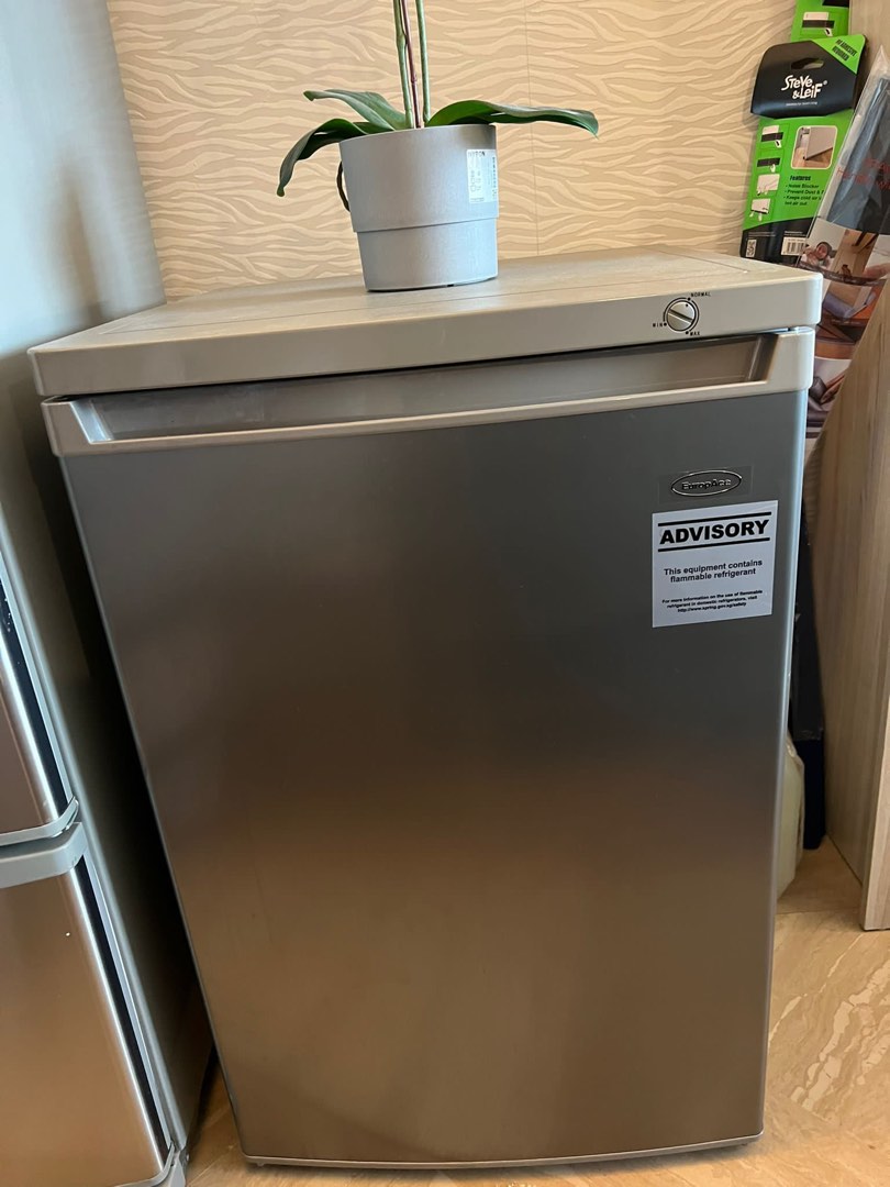 EuropeAce Freezer & Chiq Fridge, TV & Home Appliances, Kitchen
