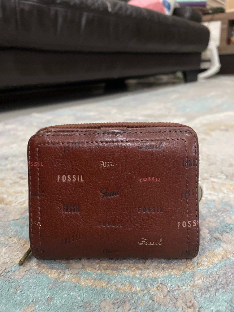 Fossil Wallet, Women's Fashion, Bags & Wallets, Wallets & Card holders