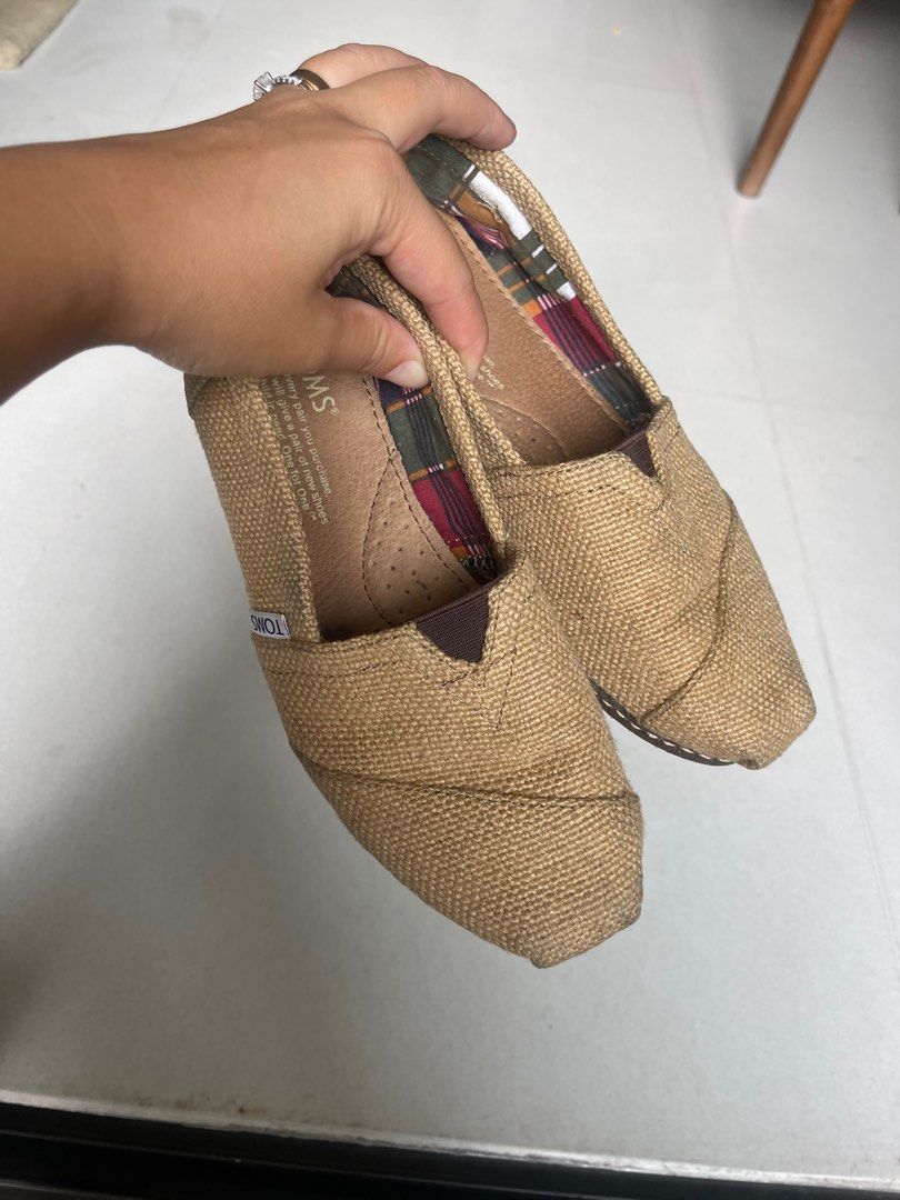 Women's toms burlap discount shoes