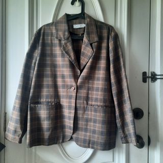(Category: ) located in . Submitted by bowlfishsells (Listing ID 1230059742, Image 1). Description: .
