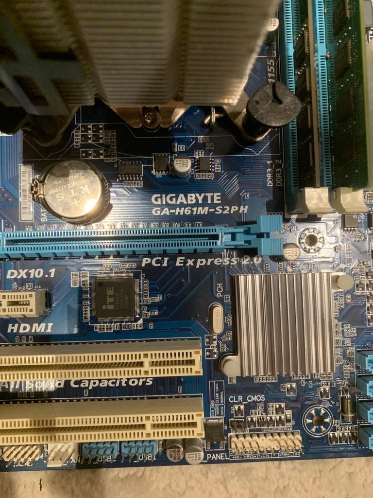 Gigabyte GA-H61M S2PH motherboard with core I5-3470 and 2x 4GB ram on ...