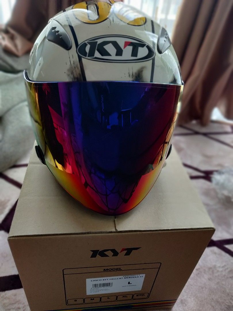 Helmet KYT Merdeka 65, Motorbikes on Carousell