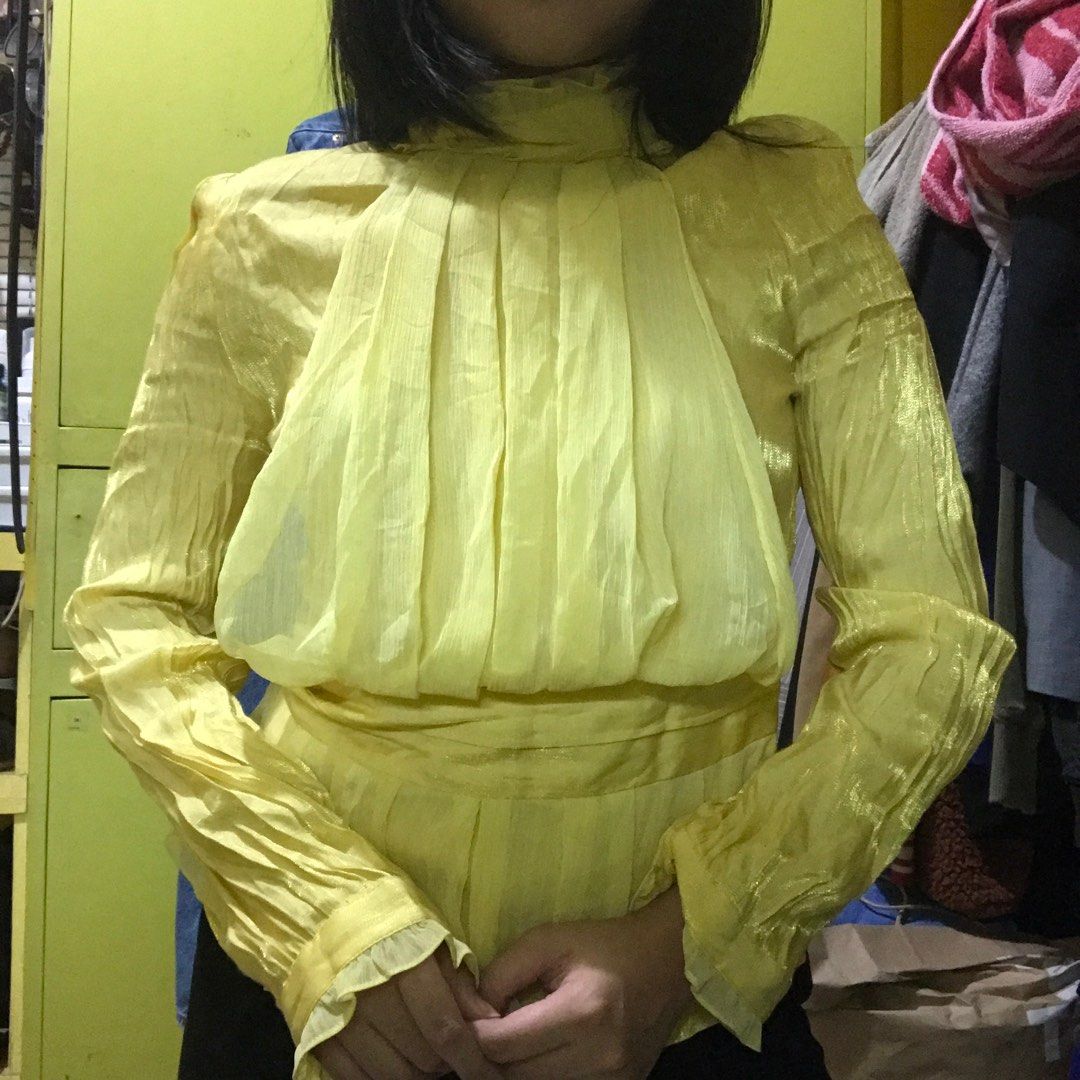 high neck ruffle blouse (Category: Blouses) located in Mandaluyong City. Submitted by lostintheclouds (Listing ID 1230164174, Image 2). Description: .