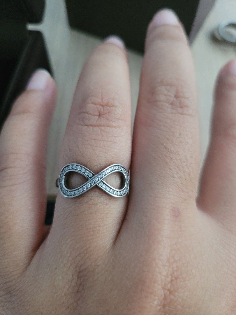 Wedding infinity ring on sale
