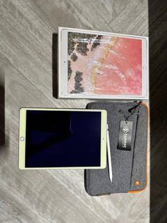 iPad 10.5 Pro Rose Gold 256GB Cellular w/ pencil