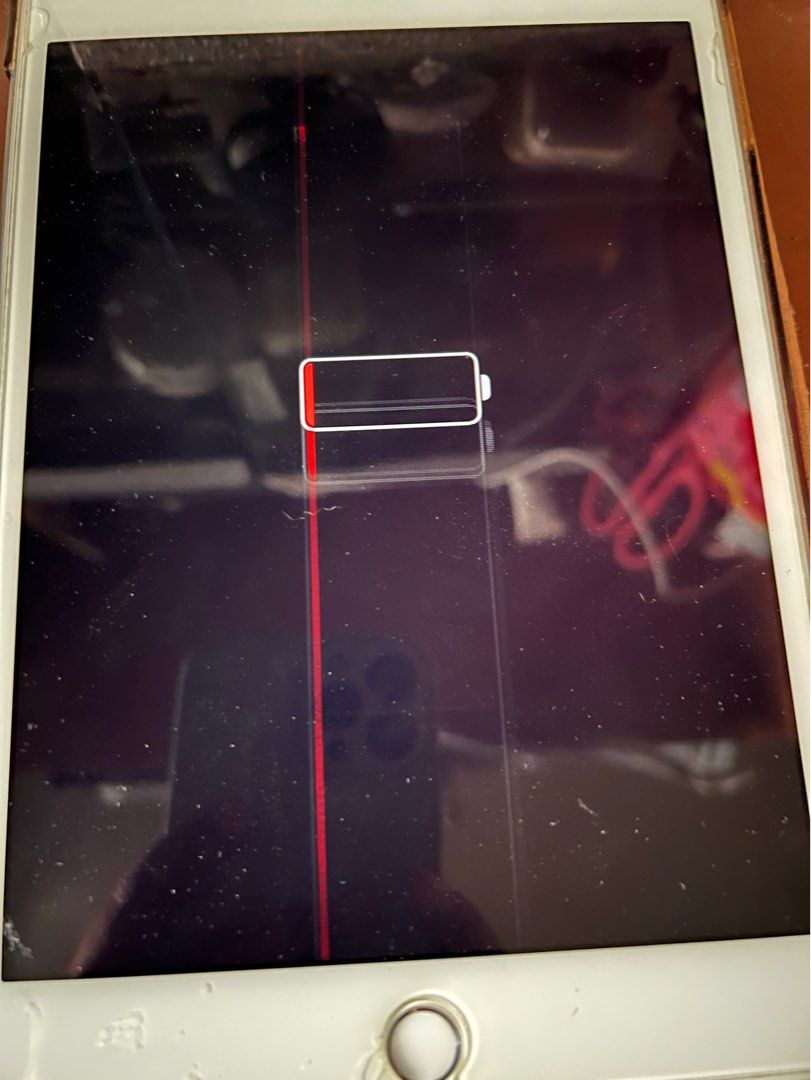 iPad Mini 4 with sim slot defective (Category: iPad) located in General Santos City (Dadiangas). Submitted by toysville888 (Listing ID 1230008699, Image 2). Description: Defective ipad mini 4 with sim slot model A1550 battery, matagal ma lowbat camera, very goods wifi, goods sim slot, goods issue: flickering screen and icloud locked for repair or for parts goods pa po ito.. nag o on pa po.kaya lang na fi flicker ang screen. location: gensan addl 