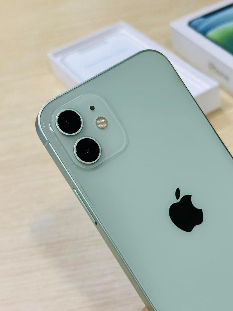 iPhone 12 128gb (Category: iPhone 12 Series) located in Manila. Submitted by TekiCashGadgetsph (Listing ID 1230009184, Image 1). Description: (FU) Openline any sim work Box and cord - Orig IPhone not fake 2ndhand (slightly used) Good as new not abused! Presentable • no issue hidden issues • no apple id / iCloud id • Good batthealth • Good cam front/back • Good Performance • Good face id • Good use / plug & play ! • No lags ready to use Looking fo