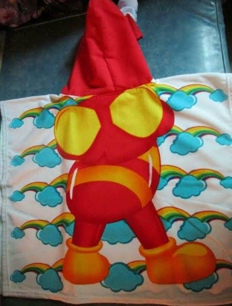 Jollibee Towel (Category: Bathtub & Bath Accessories) located in Manila. Submitted by tindahan.ni.jona (Listing ID 1230025446, Image 3). Description: New pa di pa nagagamit.