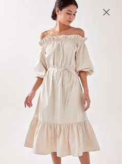 (Category: ) located in . Submitted by clearclearcloset (Listing ID 1230082911, Image 1). Description: .