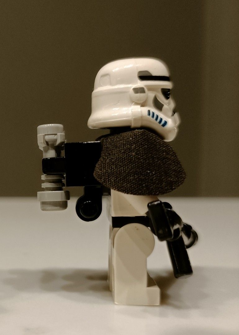Lego Star Wars Sandtrooper with black pauldron and backpack