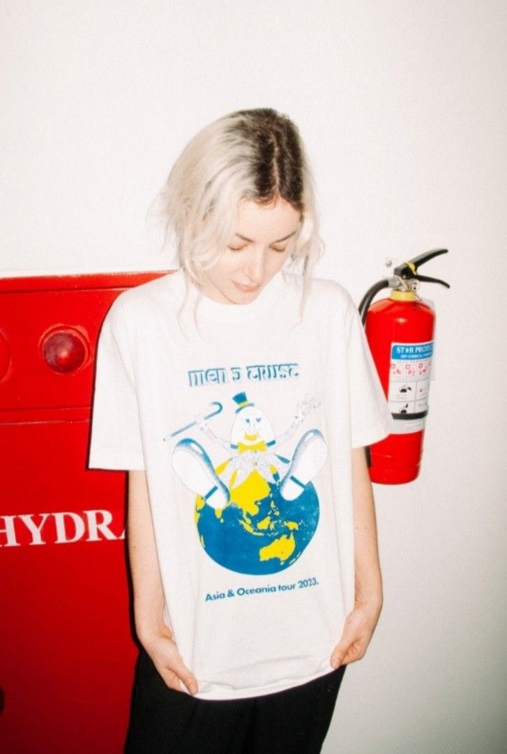 (LF) Men I Trust asia oceania tour shirt M size, Hobbies & Toys, Music