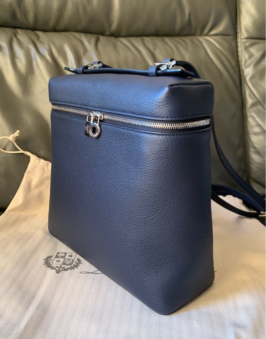 🈹️Loro Piana - extra pocket backpack L23, 名牌, 手袋及銀包- Carousell