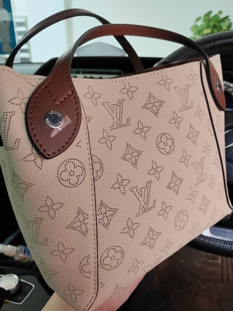 Louis Vuitton Monogram Mahina Hina PM - Neutrals Totes, Handbags