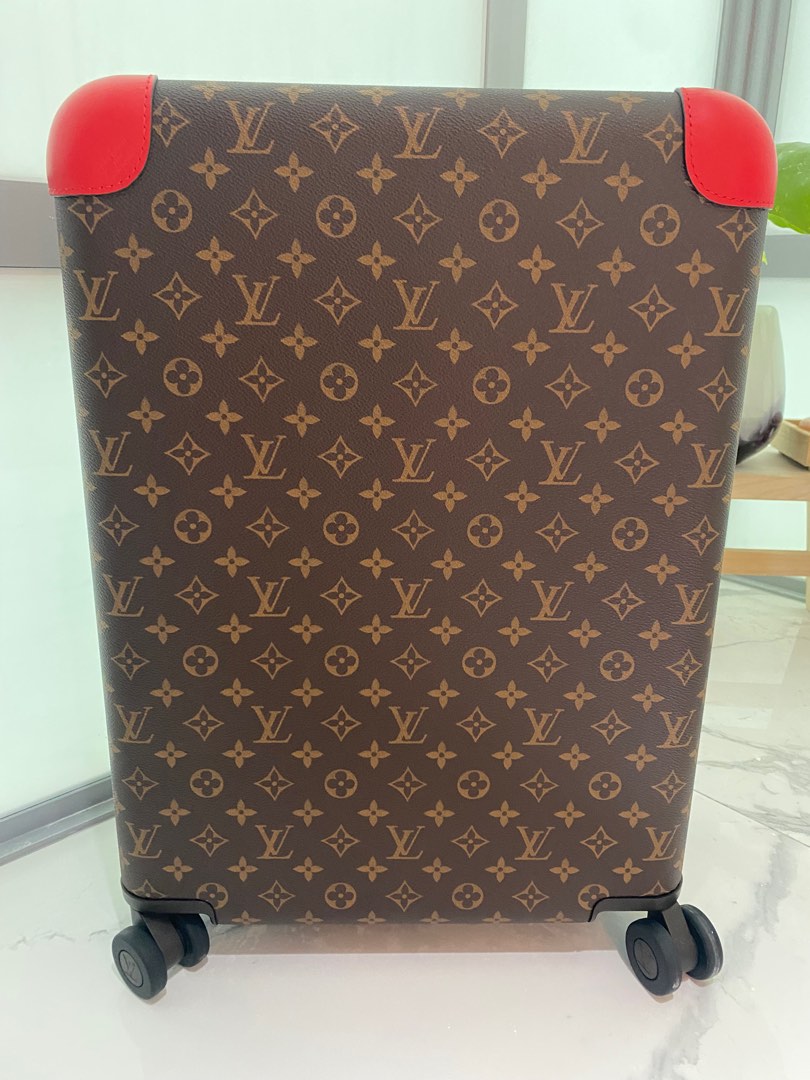 Louis Vuitton Horizon 55 Graffiti travel luggage, Hobbies & Toys, Travel,  Luggage on Carousell