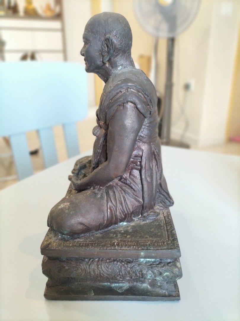 LP Hong 1st batch 3 inch bucha B.E 2541, Hobbies & Toys, Memorabilia