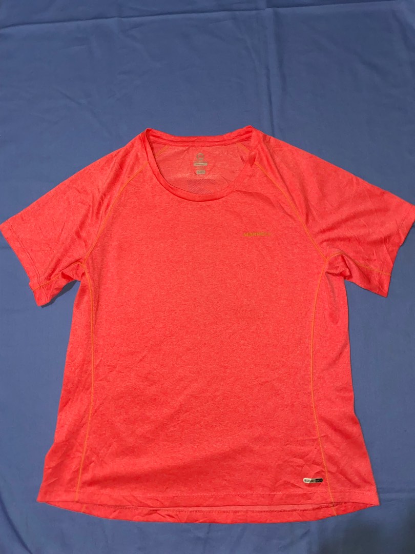 Merrell dry fit Shirt, Men's Fashion, Activewear on Carousell