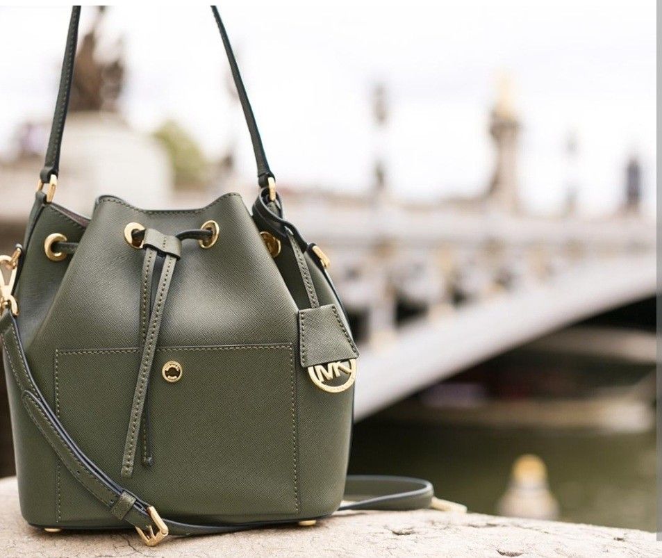 Michael kors bucket bag greenwich cheap