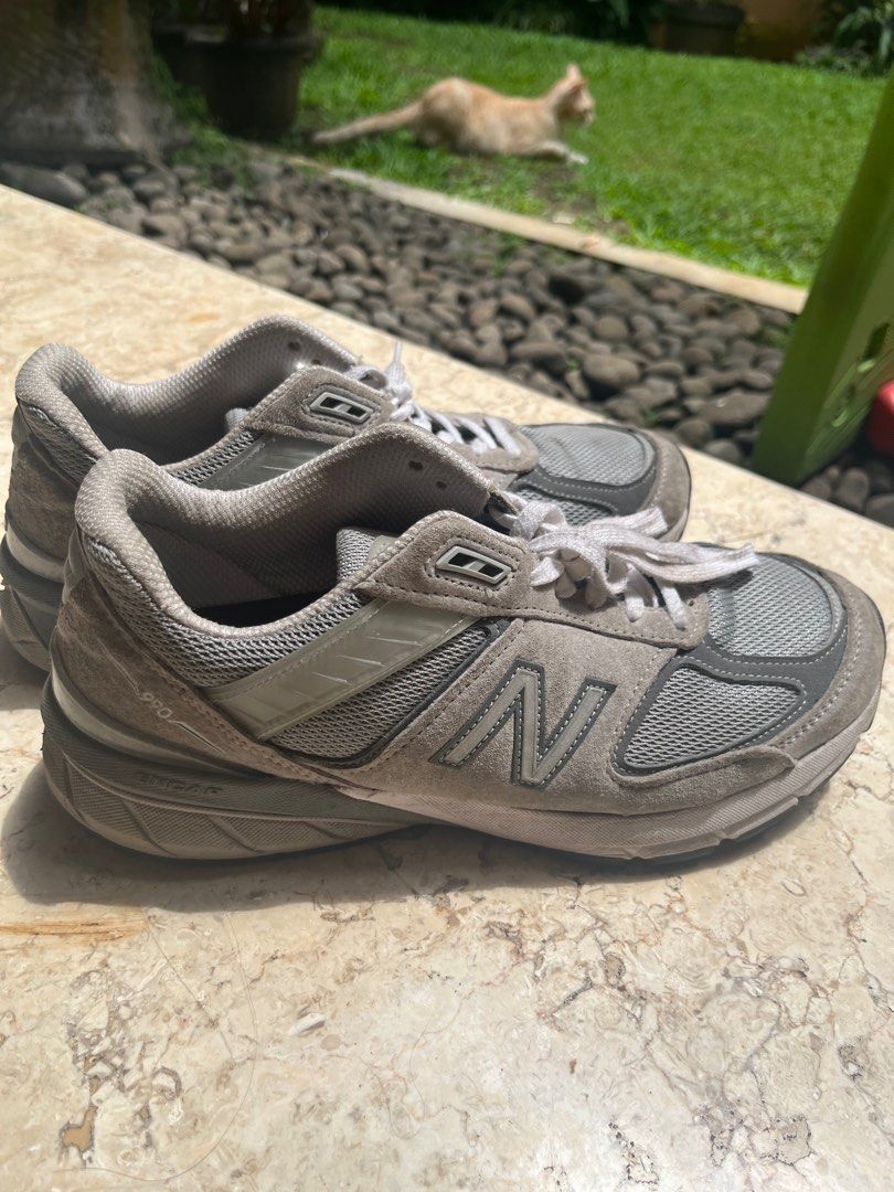 NEW BALANCE 990V5 PIG SKIN