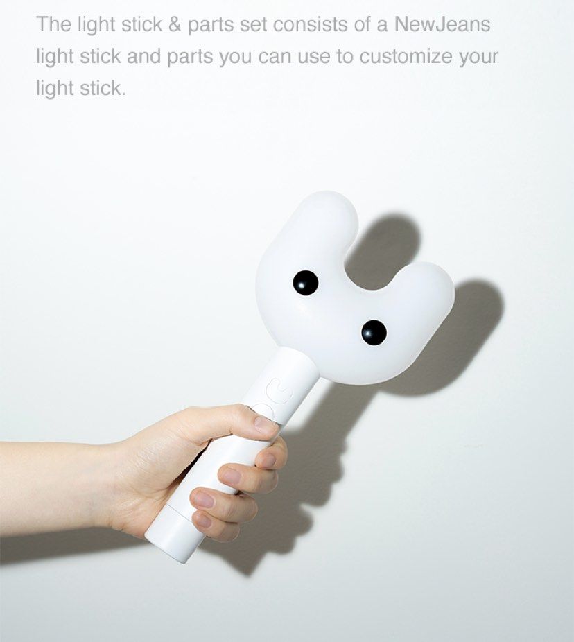 NEW JEANS Official Light Stick Binky Bong, Hobbies & Toys, Memorabilia ...