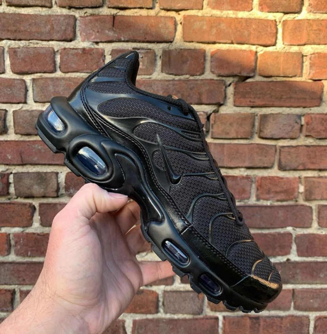 Air max plus online mens triple black