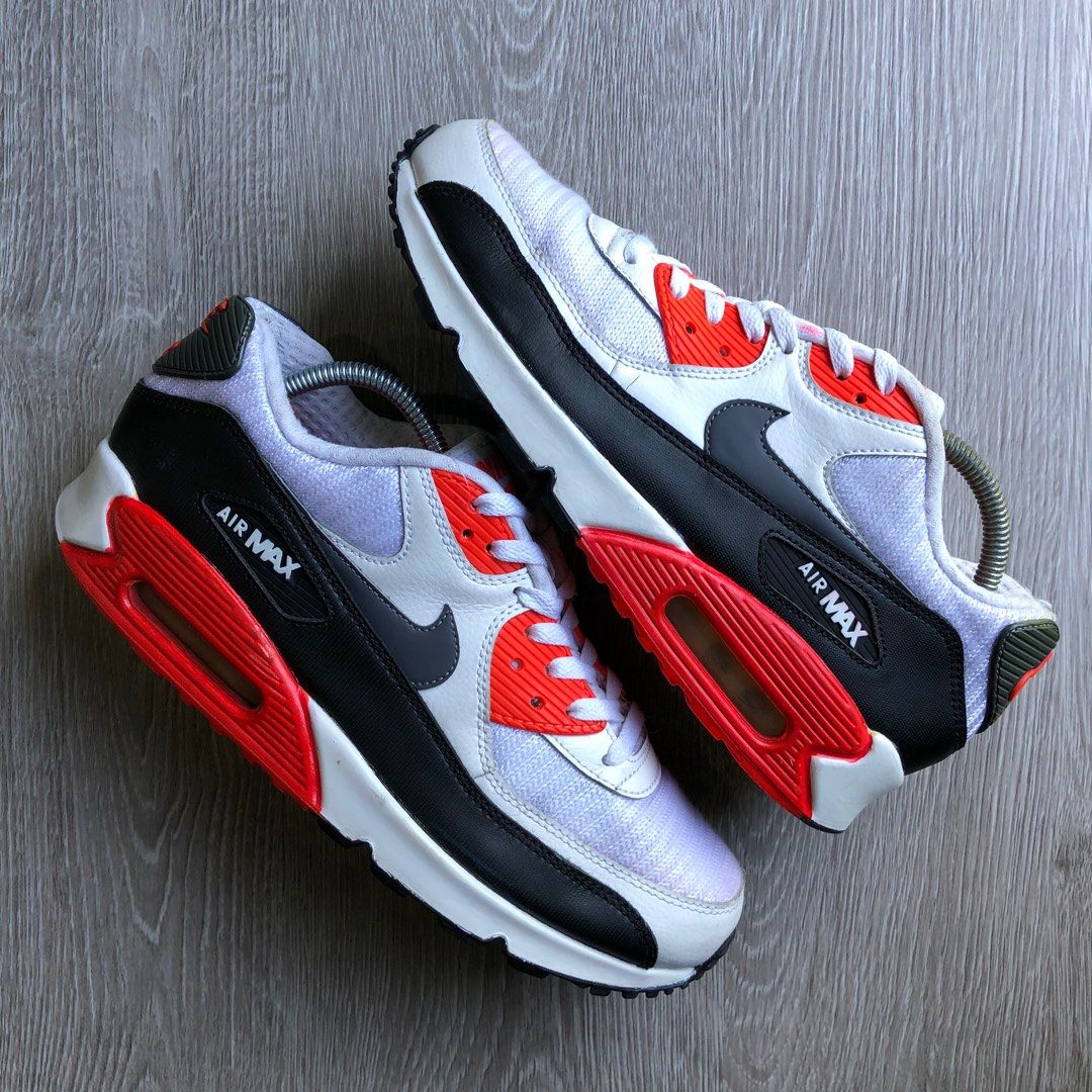 Nike wmns air max 9 essential top