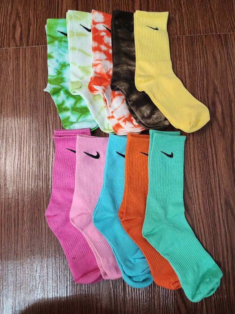 Plain nike socks hot sale
