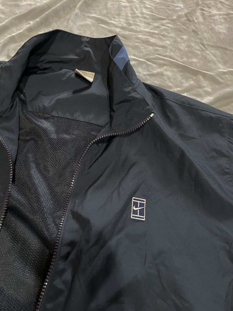 Nike court vintage on Carousell