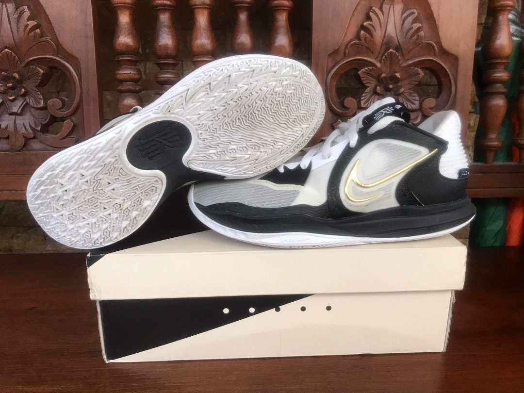 Kyrie 4 low white and gold store