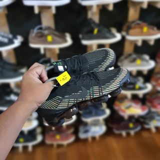 (Category: ) located in . Submitted by my_sneakerghost (Listing ID 1230038823, Image 1). Description: .