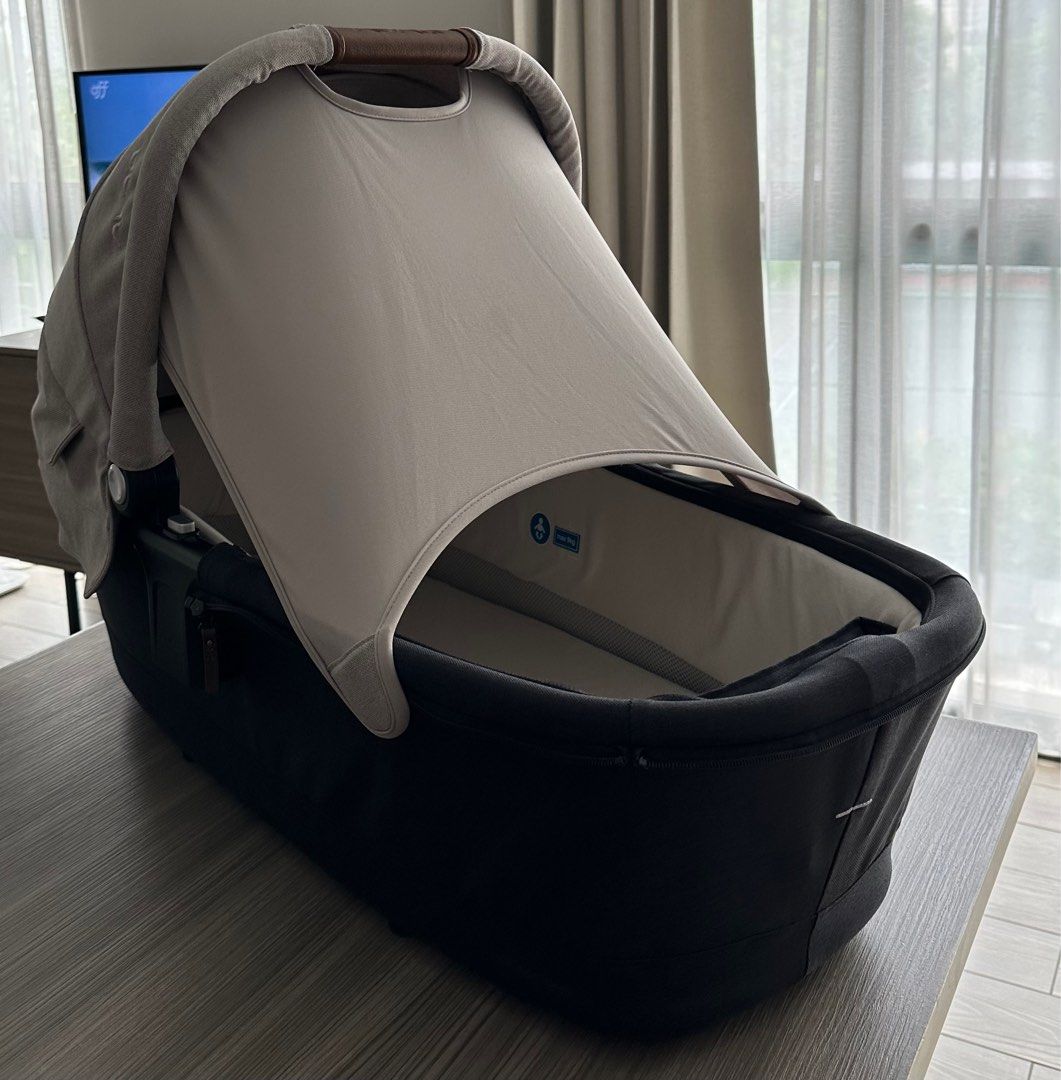 Nuna TRIV carry cot 50 OFF, Babies & Kids, Going Out