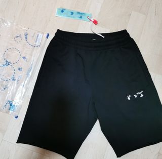 Off white shorts sale hotsell