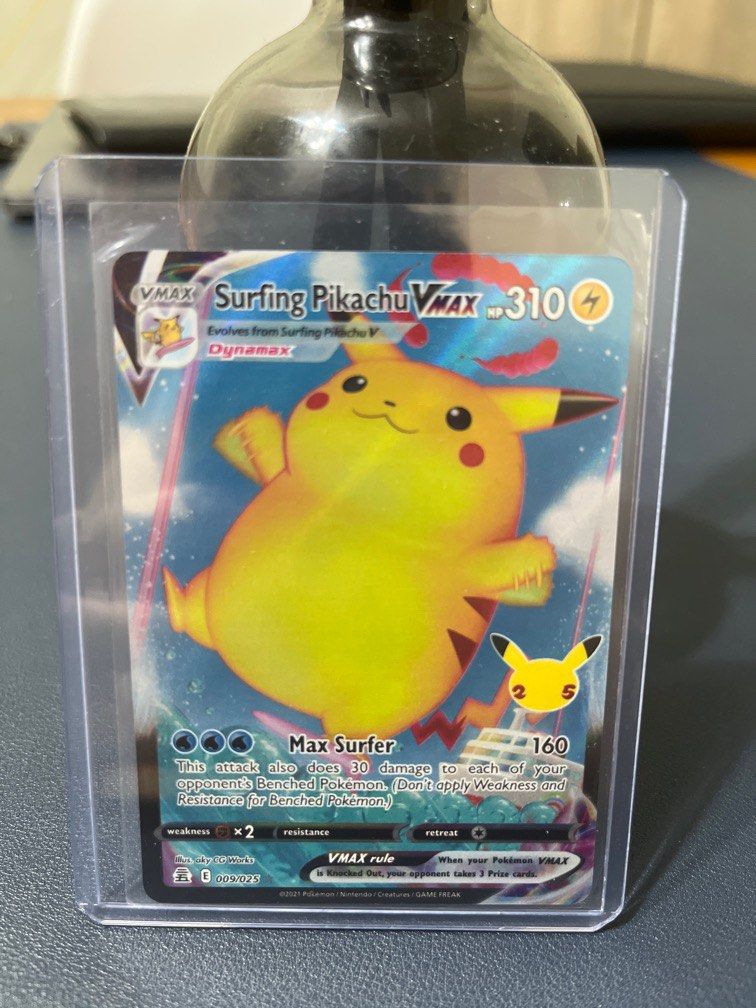  Surfing Pikachu VMAX - 009/025 - Ultra Rare : Toys & Games