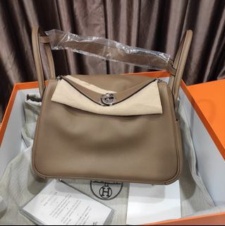 Hermes Lindy 26 rouge sellier, 名牌, 手袋及銀包- Carousell