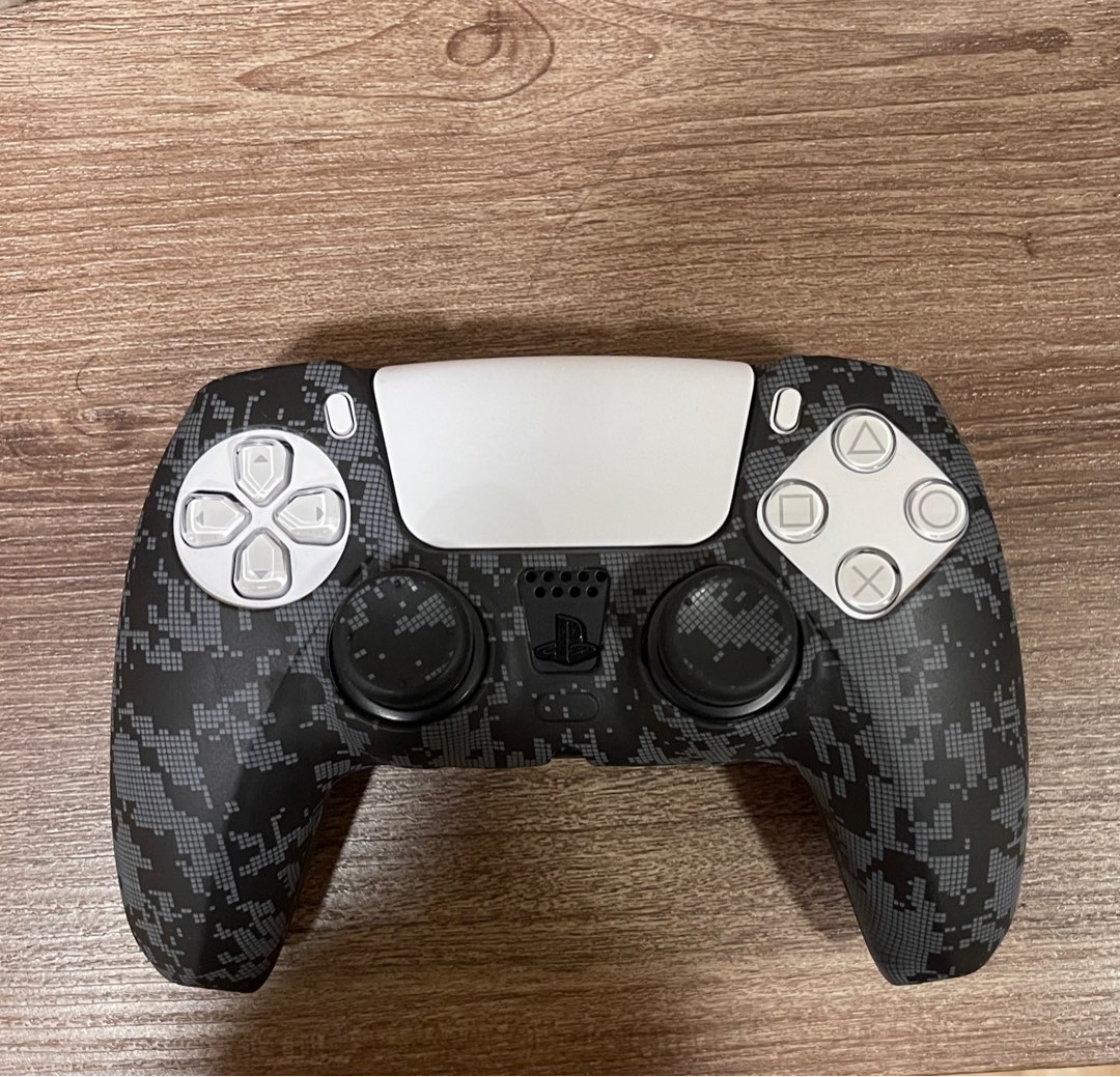 PS5 Dualsense controller with Nitho grip + thumb grips, Video Gaming ...