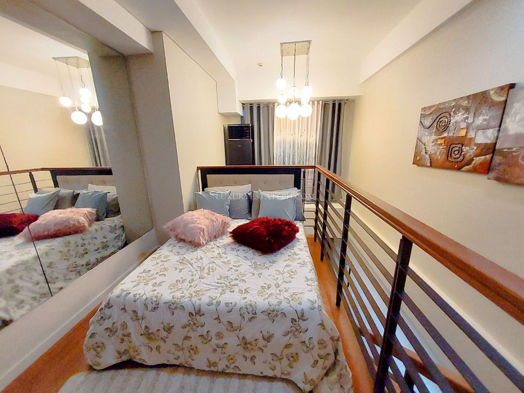 **RUSH** For Sale Eton Residences Greenbelt 1BEDROOM Loft Condo in