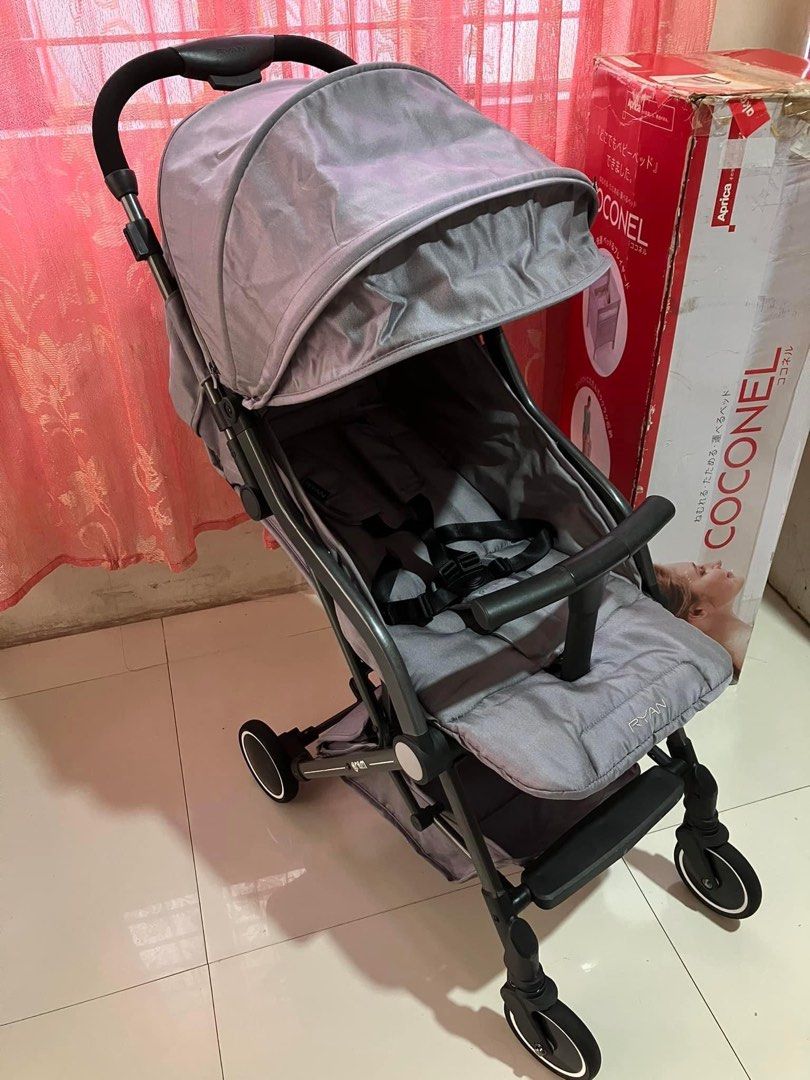 Ryan Gram Compact Stroller Babies Kids Going Out