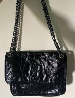(Category: ) located in . Submitted by laceyjell (Listing ID 1230158373, Image 1). Description: .