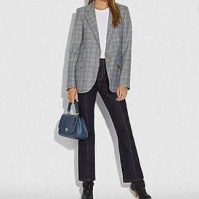 F76618 coach discount