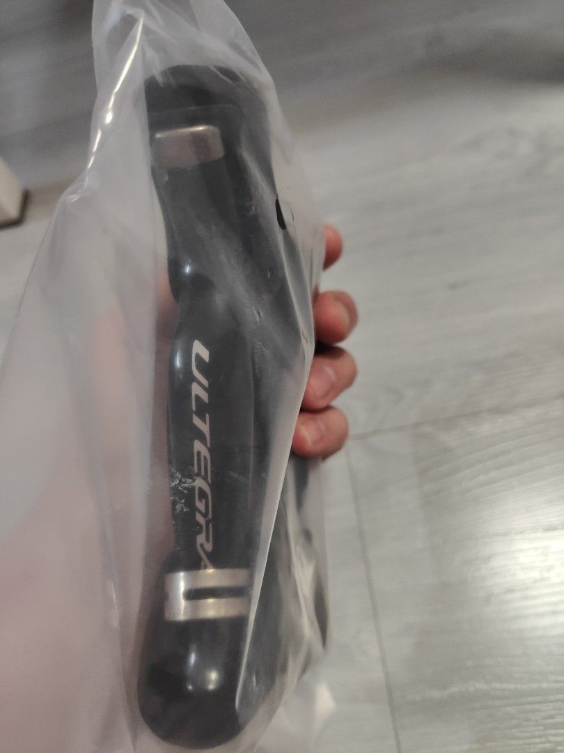 Shimano Di2 junction box, Shifter & battery 6880, Sports Equipment