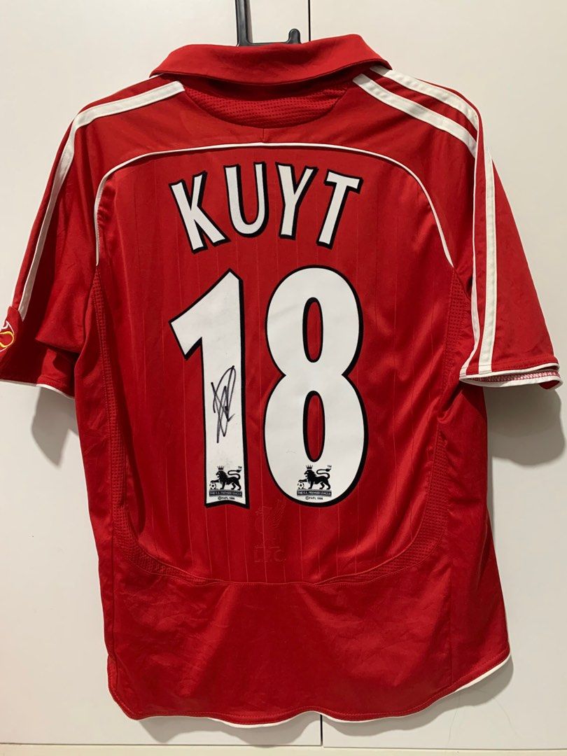 Dirk kuyt shop liverpool jersey