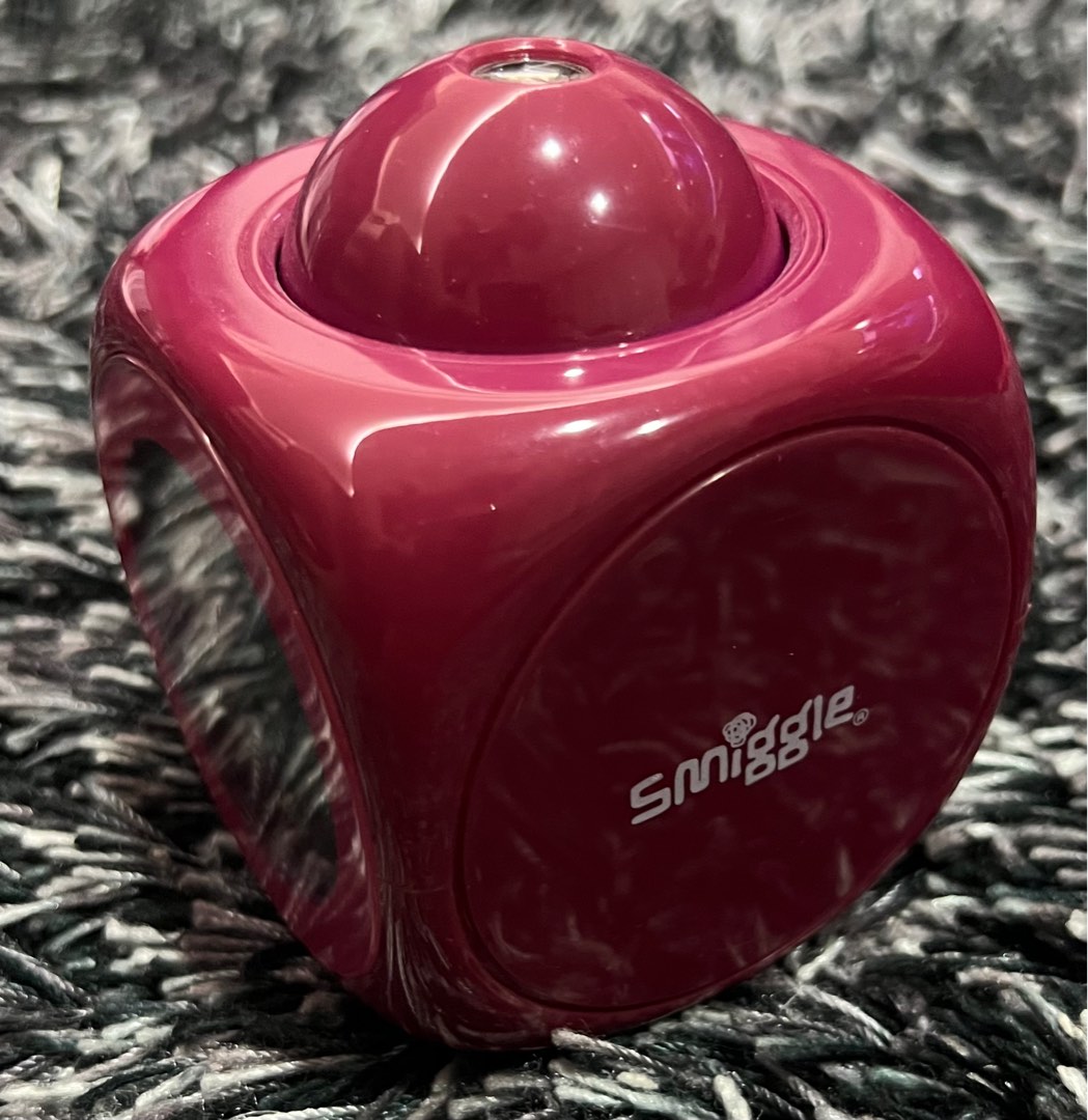 Smiggle clock, Furniture & Home Living, Home Decor, Clocks on Carousell