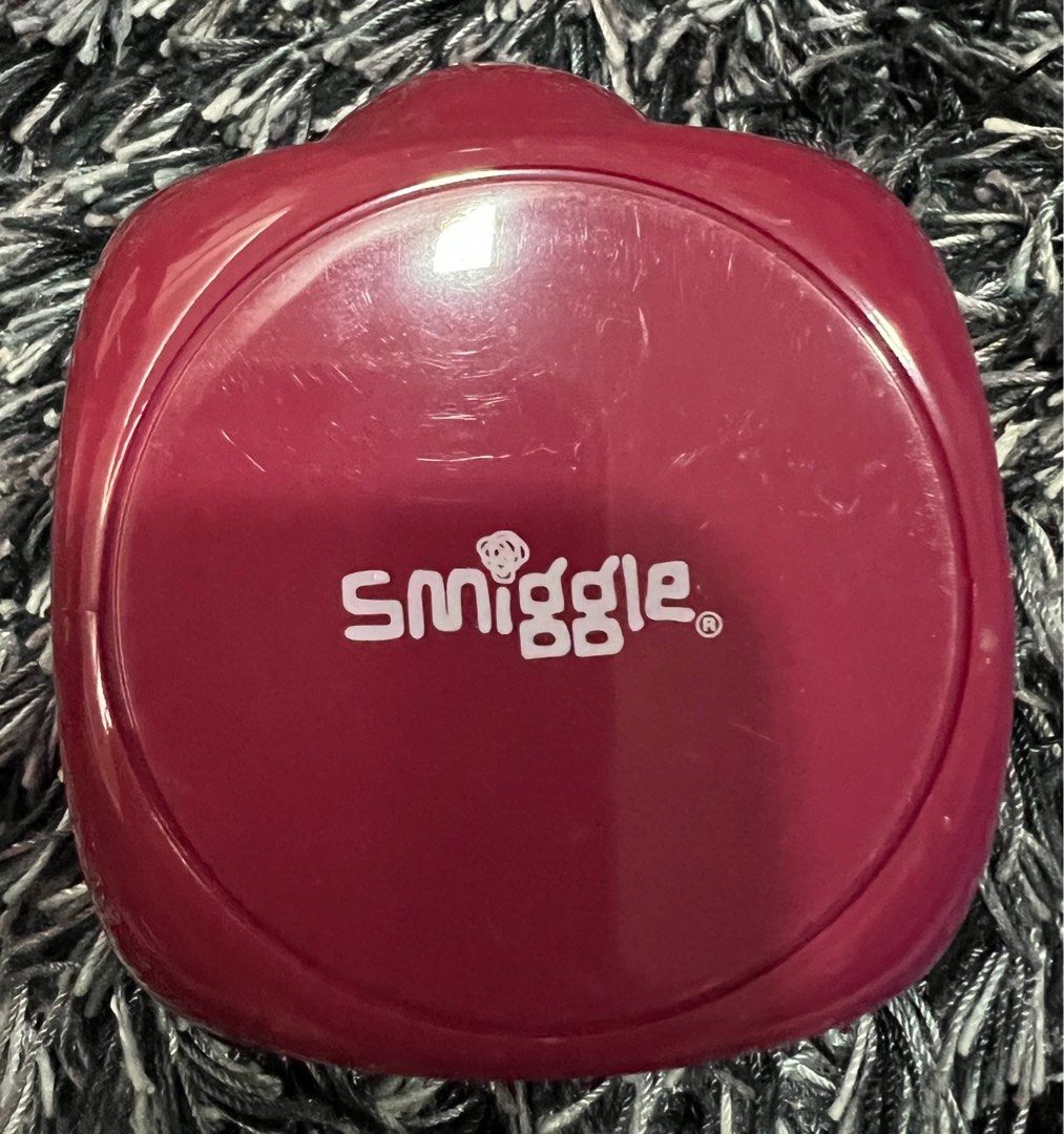 Smiggle clock, Furniture & Home Living, Home Decor, Clocks on Carousell