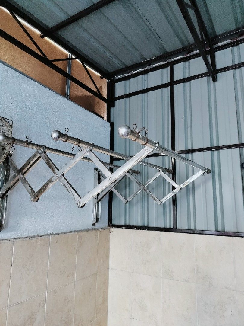 Stainless steel expendable clothes hanger, Furniture & Home Living