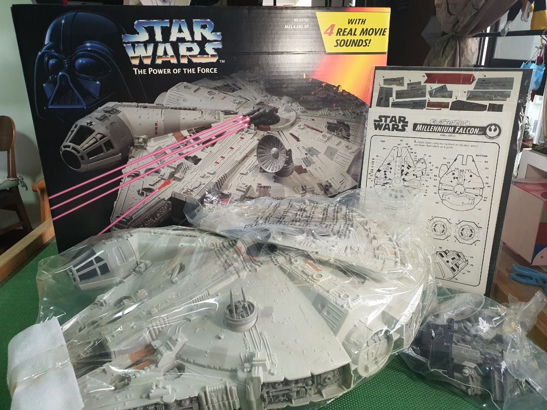 Star Wars Electronic Millennium Falcon The power of the force